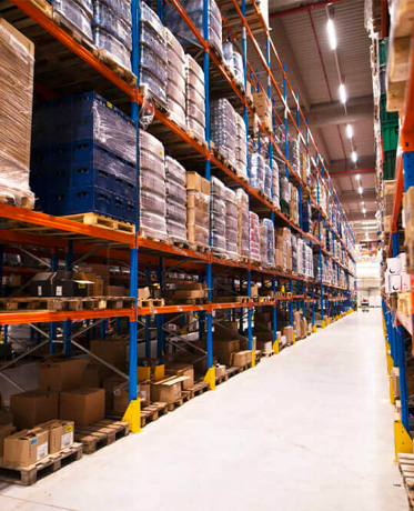 allée d'un entrepôt logistique - Evras Déménagements
